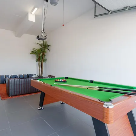 Holiday home Aqua Villa, With Jacuzzi And Private Pool
