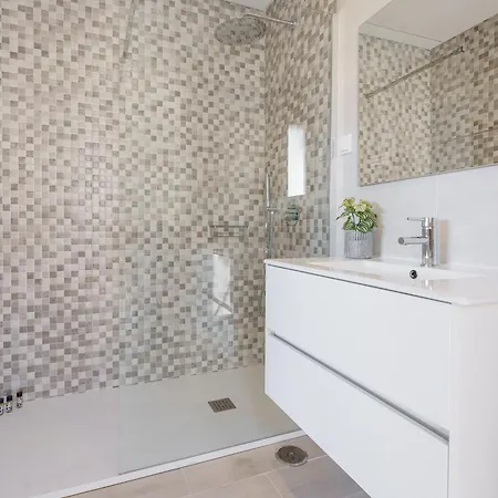 Aqua Villa, With Jacuzzi And Private Pool Holiday home Santa Barbara (Lisbon)